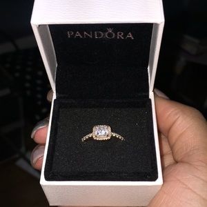 Pandora Ring